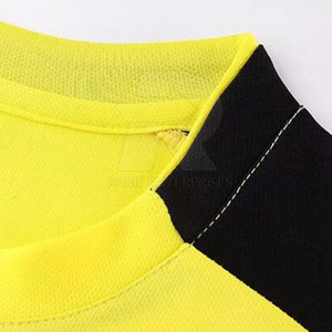 ชุดฟุตบอลผู้ชายไซส์ใหญ่ ระบายอากาศได้ดี ผลิตจากโพลีเอสเตอร์ รับสกรีนโลโก้ คุณภาพสูง บริการ OEM ราคาขายส่งที่ยั่งยืน - Product Image 3