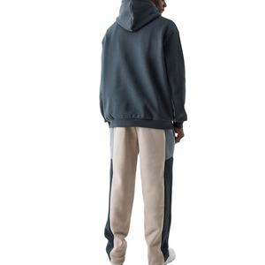 ชุดเซ็ตฮู้ดดี้และกางเกงจ็อกเกอร์ผ้าฟลีซเนื้อหนักพิมพ์ลายขายส่ง ผลิตจากผ้าฝ้าย 100% สวมใส่สบาย ระบายอากาศได้ดี เหมาะสำหรับการออกกำลังกาย - Product Image 6