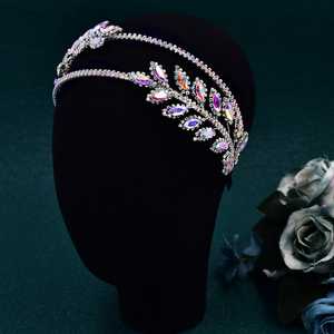 Bridella BHP642-AB Bandeau en strass ivoire avec motif floral Perle Cristal Ajustement confortable pour les mariages et les événements formels - Product Image 3