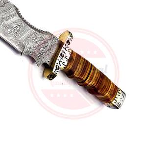 Couteau de chasse professionnel en acier Damas de haute qualité avec manche en bois à vendre \ Couteaux personnalisés - Product Image 4