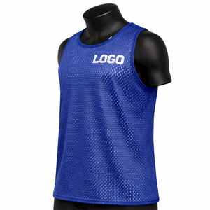 Maillots d'entraînement de football personnalisés en mesh, sans manches, respirants, séchage rapide, avec impression de logo, OEM ODM, vente en gros - Product Image 5
