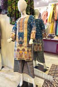 Vêtements de dames pakistanaises pour l'hiver lenin longues femmes kurti style pakistanais robe pakistanaise indienne kurti de haute qualité pour les femmes - Product Image 3