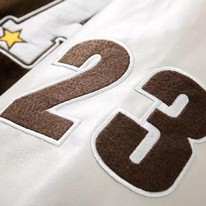 Última ropa de manga de alta calidad botón personalizado hombres 2025 nueva llegada hombres moda béisbol Varsity chaqueta - Product Image 5