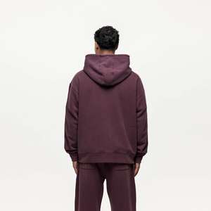 Ensemble sweat-shirt et pantalon de survêtement avec logo personnalisé |   Survêtement en molleton lourd bordeaux |   Streetwear en marque propre OEM - Product Image 2