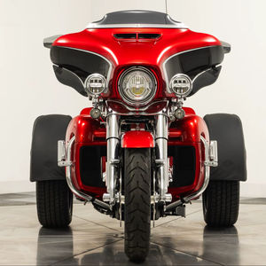 TUK 2021 CVO Tri-Glide Naranja Atardecer y Negro Disponible para Venta en 2023 2024 2025 con Rendimiento Completo - Product Image 1