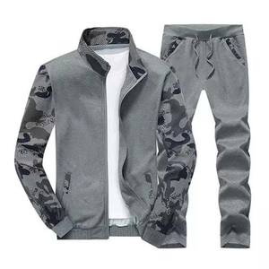 Mejor Venta de calidad superior nuevo diseño 2025 hombres chándal 100% Uso de tela personalizada con etiqueta personalizada y el logotipo de la sublimación chándal - Product Image 3