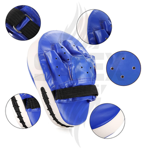 Coussinets de frappe de Muay Thai personnalisés avec logo imprimé, en cuir et PU de haute qualité, confortables, tailles sur mesure, pour arts martiaux - Product Image 3