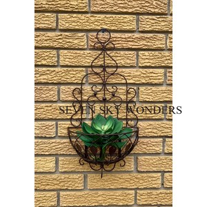 Pot de fleur et jardinière en métal en fil de fer couleur marron Vintage élégant fait à la main Design luxueux jardinière et Pots muraux - Product Image 1