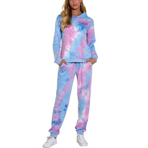 Ensemble de survêtement pour femmes, deux pièces décontractées, coupe confortable, tissu doux pour la salle de sport, l'entraînement, la détente et la mode de tous les jours - Product Image 2