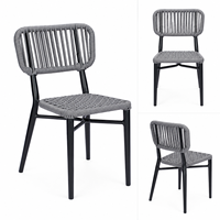Chaise de restaurant d'extérieur durable, légère, moderne, empilable, avec structure en aluminium et corde en polyester gris, aspect rotin.