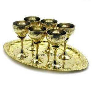 Copas de vino tinto fundidas de aluminio de la mejor calidad chapadas en oro de alta calidad con bandeja para bodas y fiestas - Product Image 1