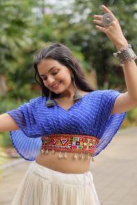 Neues Designer Readymade Cotton <span class=keywords><strong>Navratri</strong></span> Lehenga <span class=keywords><strong>Choli</strong></span> <span class=keywords><strong>Set</strong></span> mit Leheriya-Druck arbeiten zum Großhandels preis aus Indien erhältlich - Product Image 3