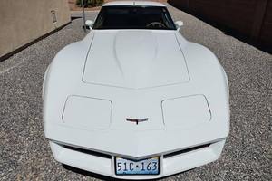 Chevrolet Corvette 2024 d'occasion, courbe d'ingénierie classique, puissance raffinée, aérodynamique affûtée, sensations améliorées, cuir, toit panoramique - Product Image 2