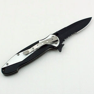 มีดพกพาแบบพับครึ่งหยักด้ามจับอลูมิเนียมสีดำเคลือบ - Product Image 4