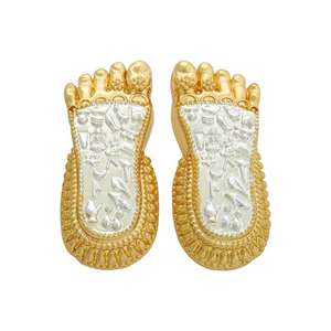 Paduka de Lakshmi Tradicional Hecho a Mano, Arte Religioso para el Culto, Festivales de Diwali, Prosperidad, para el Hogar, Templo, Sala de Pooja, Oficina, Boda - Product Image 2