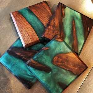 Sous-verres en résine faits à la main avec des types de bois exotiques - Product Image 4