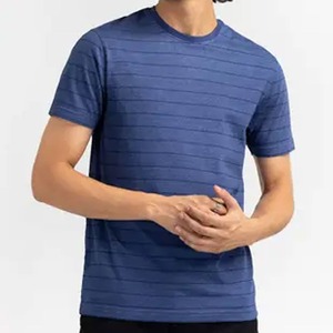 T-shirt de gym pour hommes 90% coton et polyester, logo privé personnalisé, vente en gros de vêtements de fitness vierges unis avec tissu tricoté - Product Image 5