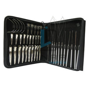 Kit de accesorios de extensión de pelo múltiple, acabado pulido en plata con funda de PVC de cuero negro y etiqueta personalizada disponible - Product Image 5