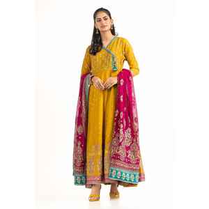 Ensemble chemise, pantalon et dupatta en crêpe de viscose de soie brute imprimé au bloc, style bohème Tehwaar pour le printemps/été WGK-RSW-SP-2003 - Product Image 2