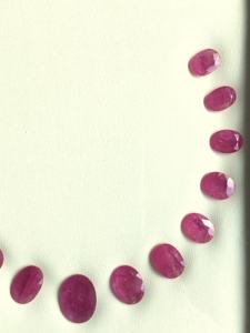 Diseño de piedra de corte facetado ovalado de rubí Mozambique de 90,05 quilates calentado para fabricación de joyas finas piedras preciosas naturales - Product Image 4