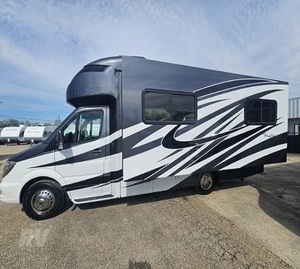 Nuevo Modelo de Alto Rendimiento T-I-F-F-I-N RV W-A-Y-F-A-R-E-R 24FW 2018 Disponible para la Venta - Product Image 2