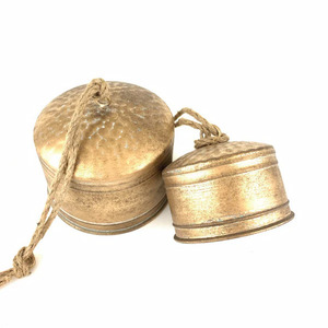 Campanas de Navidad a la venta a granel en varios tamaños para colgar campanas de latón decoración cuerdas y corona campanas colgantes - Product Image 3