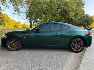 Toyota 86 GT Hakone Edition 2020, boîte manuelle 6 vitesses, quasi d'origine, vert Hakone - Product Image 2