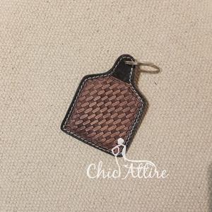 LLavero de cuero genuino tallado a mano, llavero de coche occidental, Premium llavero de cuero de calidad, llavero tejido de cesta, llaveros Unisex - Product Image 1