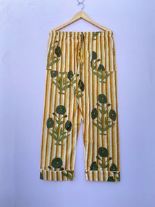 Ensemble de pyjama décontracté en coton à imprimé floral, coupe ajustée, respirant, vêtements de nuit indiens, vêtements de détente d'été, cadeau pour elle, demoiselle d'honneur - Product Image 4