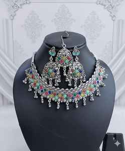 Top demandé à la main Floral oxydé alliage tour de cou et boucles d'oreilles collier ensemble pour les mariées fête de mariage fiançailles à la mode meilleur prix - Product Image 1