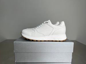 Sneakers en cuir lisse véritable de qualité supérieure, design tendance, chaussures plateforme pour hommes, silhouette élégante, chaussures de course pour hommes - Product Image 5