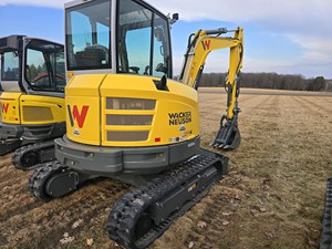 Mini excavadora sobre orugas 2025 Wacker Neuson EZ36, peso operativo de 4 toneladas con motor Wacker Neuson y cilindro hidráulico Eaton - Product Image 2