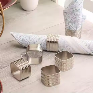 Anillos de Servilleta Florales Estilo Ángel Chic, Acabado Dorado y Plateado, Metal Hecho a Mano, Tamaño Personalizado, Decoración de Mesa para Recepciones de Boda - Product Image 1