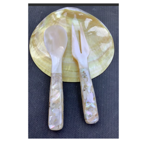 Cuillère de table en coquillage unique en nacre artisanale de qualité supérieure - Product Image 1