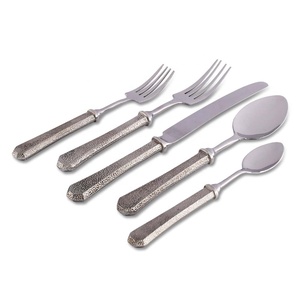 Portugal Acier Inoxydable Métal En Vrac Restauration Vaisselle En Acier Inoxydable Argent Forgé Argenterie Cuillère et Fourchette Ensemble - Product Image 1