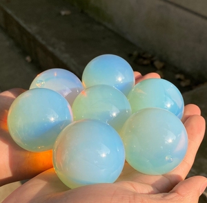 Sphère d'opalite en cristal Reiki, bijoux d'amour naturel de guérison, Style décoratif d'art de facture de mariage populaire, vente en gros - Product Image 4