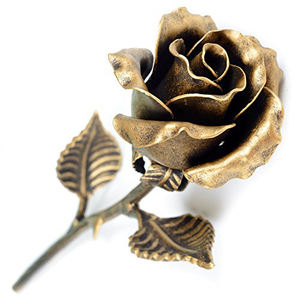 Rama de metal dorado con una flor-Rosa - Product Image 5