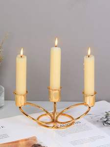 Bougeoir en métal doré long pour décoration de luxe, occasions, ambiance de salle à manger, éclairage de fête de mariage et décoration de cadeau de pendaison de crémaillère - Product Image 4