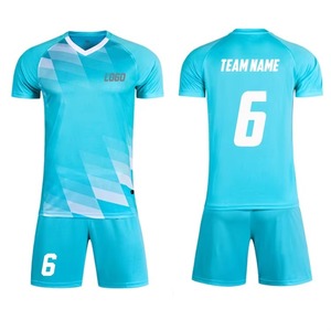 Ensemble d'uniformes de football personnalisés pour hommes Maillot de football personnalisé avec vêtements de football personnalisables par sublimation - Product Image 5