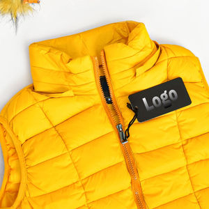 Chaleco acolchado con capucha de piel para mujer de primera calidad, impermeable, ligero, cálido, sin mangas, chaqueta de invierno para uso al aire libre, transpirable, OEM - Product Image 2