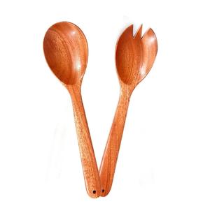 Meilleures cuillères en bois SERVEUR À SALADE EN BOIS ENSEMBLE DE 2 ARTICLES DE CUISINE UNIQUES FAITS À LA MAIN - Product Image 3