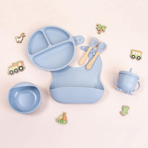 Lot <span class=keywords><strong>de</strong></span> 4 assiettes bébé en silicone avec ventouses, qualité alimentaire, pour l'alimentation des tout-petits et des enfants, vente en gros - Product Image 5