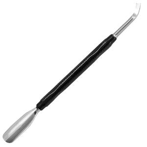 Empujador de Cutículas de Acero Inoxidable con Mango Negro, Herramienta de Precisión Reutilizable de Doble Uso para Manicura, Pedicura y Cuidado Personal - Product Image 1