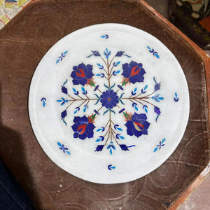 Assiettes décoratives écologiques en incrustation de marbre avec assiettes rondes faites à la main au design traditionnel pour la décoration de la maison et du bureau - Product Image 1