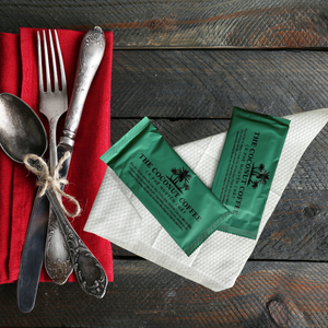 Paquete único de toallitas húmedas hipoalergénicas Limpieza rápida Tamaño de viaje conveniente Hecho a medida en Vietnam Buen servicio - Product Image 5