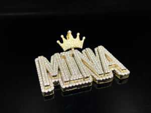 Pendentif Hip Hop en Acier Inoxydable Personnalisé avec Diamants et Couleurs Personnalisables - Product Image 4