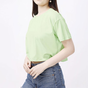 เสื้อยืดครอปสำหรับผู้หญิงเสื้อครอปทันสมัยออกแบบโลโก้ได้ตามต้องการสำหรับฤดูร้อน - Product Image 3