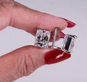 Hermosos pendientes de moissanita de plata esterlina blanca de corte radiante con perla personalizada True Source Jewelry Gift para ella - Product Image 4