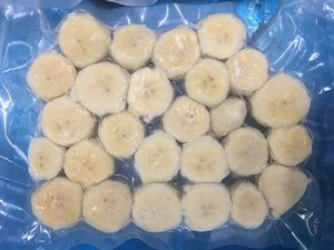 Plátano Congelado en Rodajas de Alta Calidad, 10 kg, Proceso IQF, Empacado a Granel y al Vacío en Cajas - Delicias de Fruta - Product Image 2