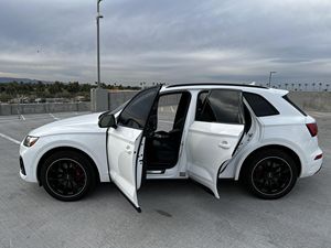 Audi SQ5 ABT 2021, 2 500 Miles, Pack Prestige S Sport, Moteur Turbo, Sièges en Cuir, Toit Ouvrant Panoramique Automatique, Conduite à Gauche - Product Image 3